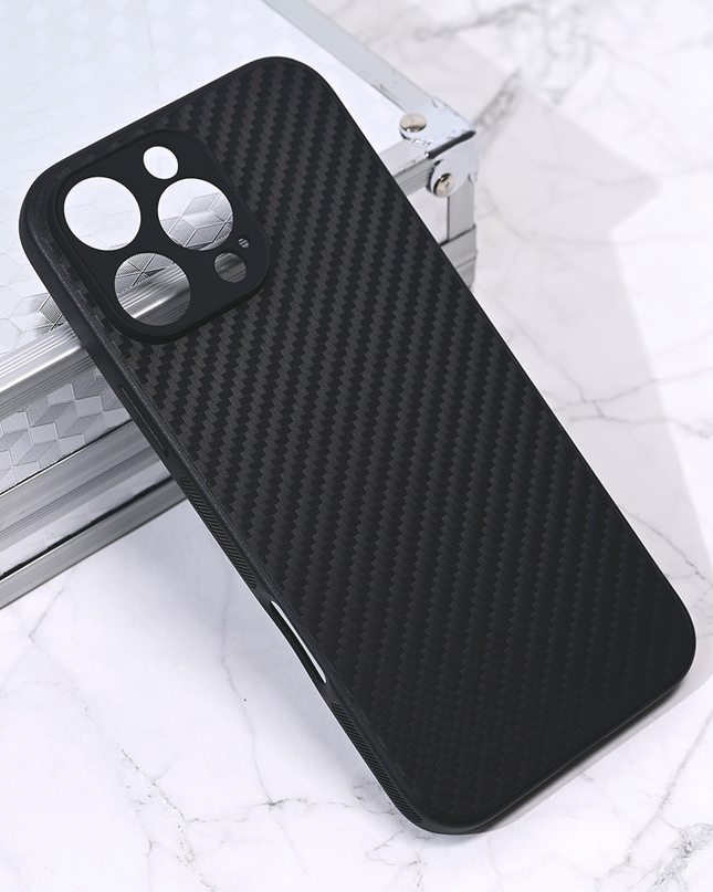 Torbica Carbon fiber za iPhone 16 Pro Max 6.9