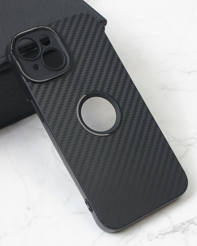 Torbica Carbon Stripe za iPhone 15 6.1