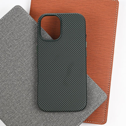 Maska za iPhone 17 6.3 zelena Magsafe Urban Cube