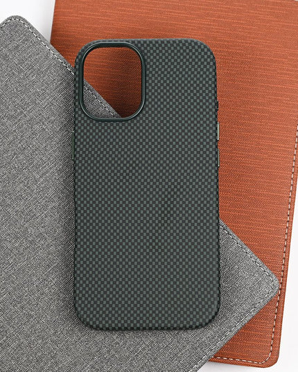 Maska za iPhone 17 6.3 zelena Magsafe Urban Cube