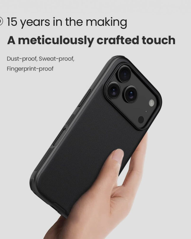 Maska za iPhone 17 Pro Max 6.9 crna Nillkin Scrub Pro