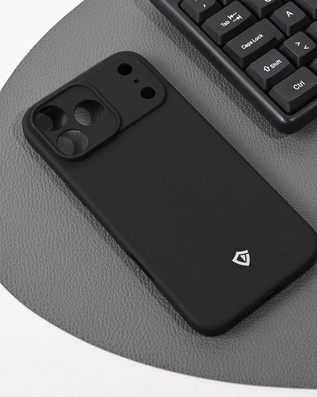 Maska za iPhone 17 Pro Max 6.9 mat crna Teracell Skin