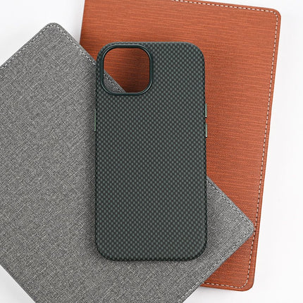 Maska za iPhone 13/14 6.1 zelena Magsafe Urban Cube