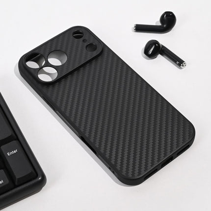 Maska za iPhone 17 Pro Max 6.9 crna Carbon fiber