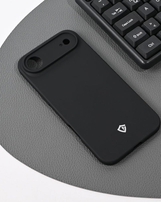 Maska za iPhone 17 Air 6.6 mat crna Teracell Skin