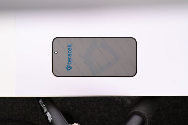 Zastitno staklo Tempered Glass Privacy Teracell Titan 2.5D za iPhone 16 Pro 6.3 crni