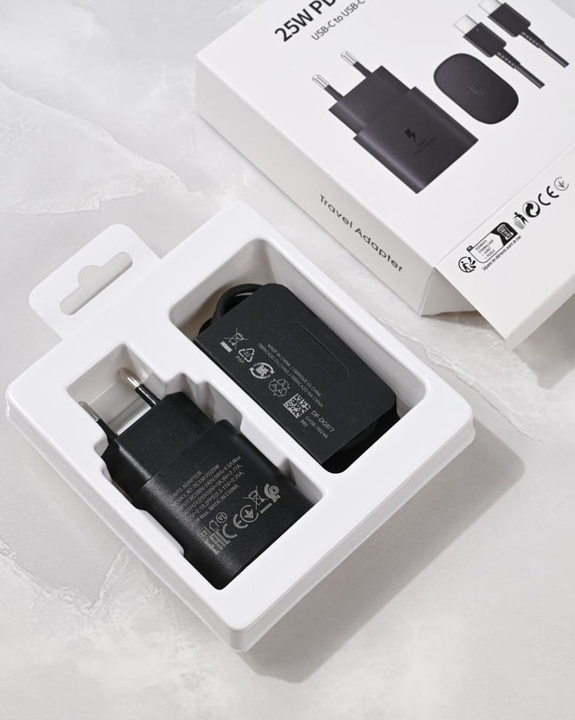 Kucni punjac PD Fast charger 25W za Samsung sa PD Type C kablom CE crni