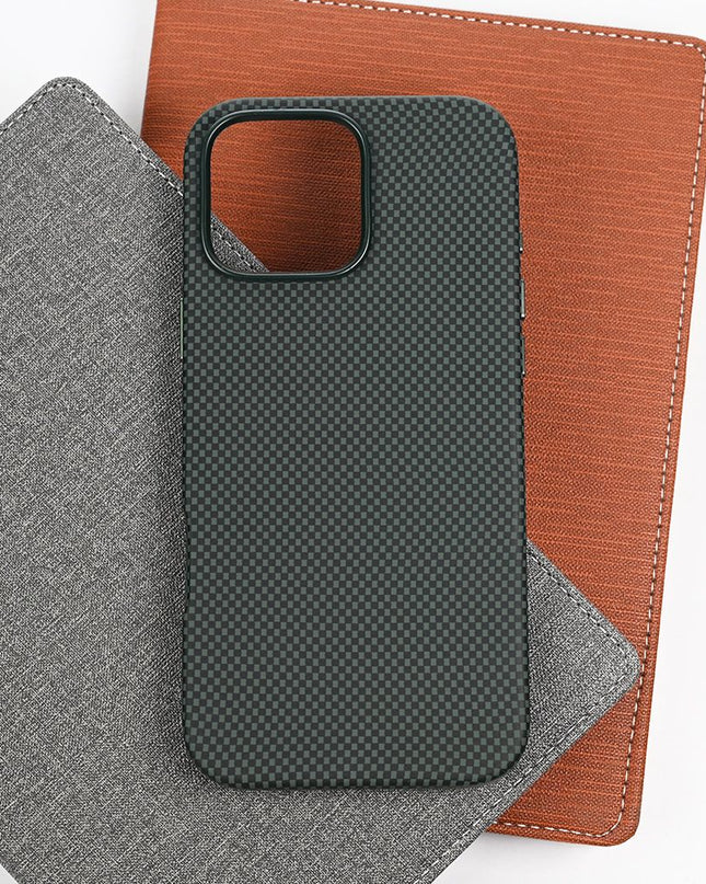 Maska za iPhone 16 Pro Max 6.9 zelena Magsafe Urban Cube