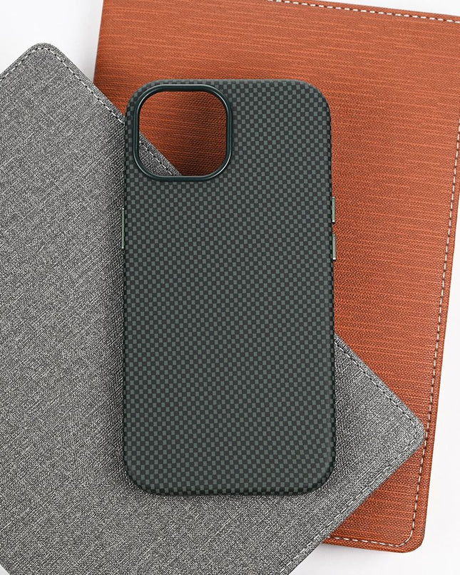 Maska za iPhone 15 6.1 zelena Magsafe Urban Cube