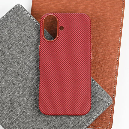 Maska za iPhone 16 6.1 crvena Magsafe Urban Cube