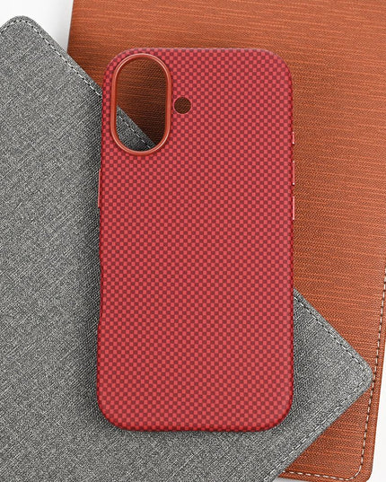 Maska za iPhone 16 6.1 crvena Magsafe Urban Cube