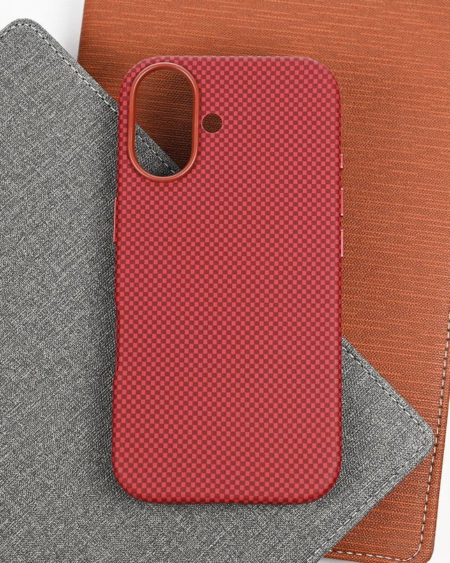 Maska za iPhone 16 6.1 crvena Magsafe Urban Cube