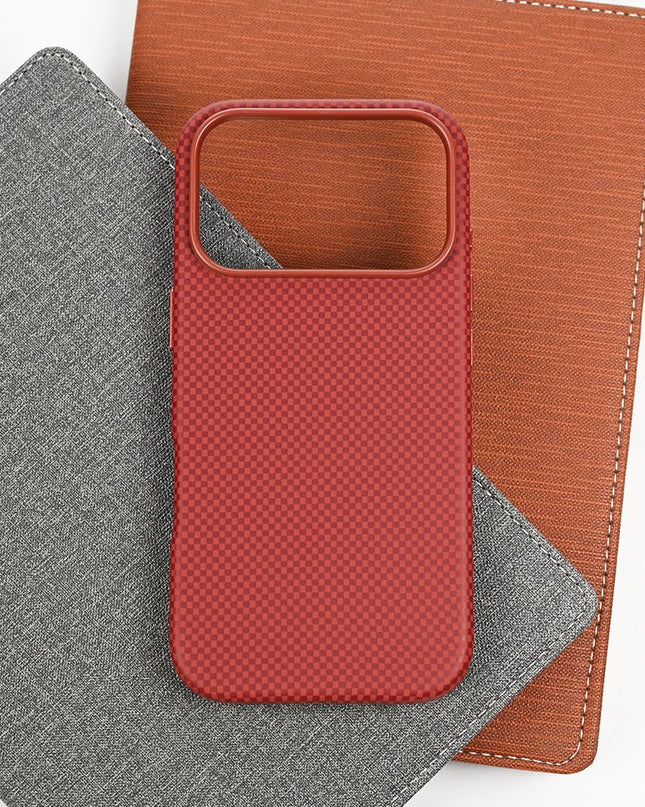 Maska za iPhone 17 Pro 6.3 crvena Magsafe Urban Cube