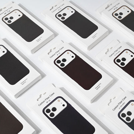 Maska za iPhone 16 6.1 crvena Magsafe Urban Cube