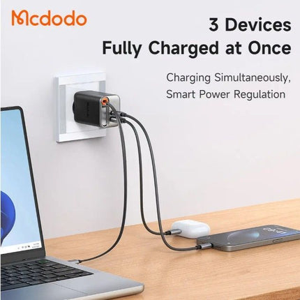 MCDODO CH-4103 ZIDNI PUNJAČ 67W 1C+1A GaN SA UGRADJENIM KABLOM USB-C NA IZVLAČENJE 65cm, bela