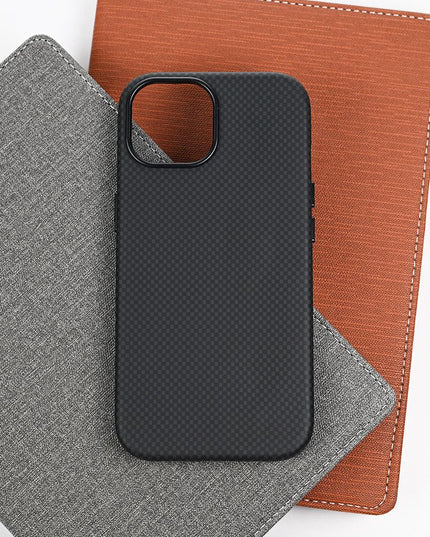 Maska za iPhone 13/14 6.1 crna Magsafe Urban Cube