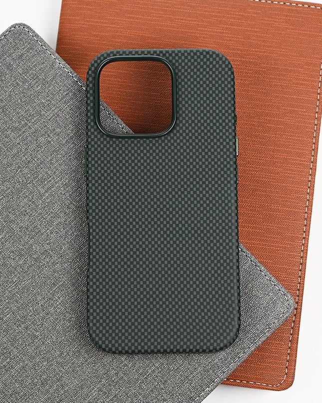 Maska za iPhone 16 Pro 6.3 zelena Magsafe Urban Cube