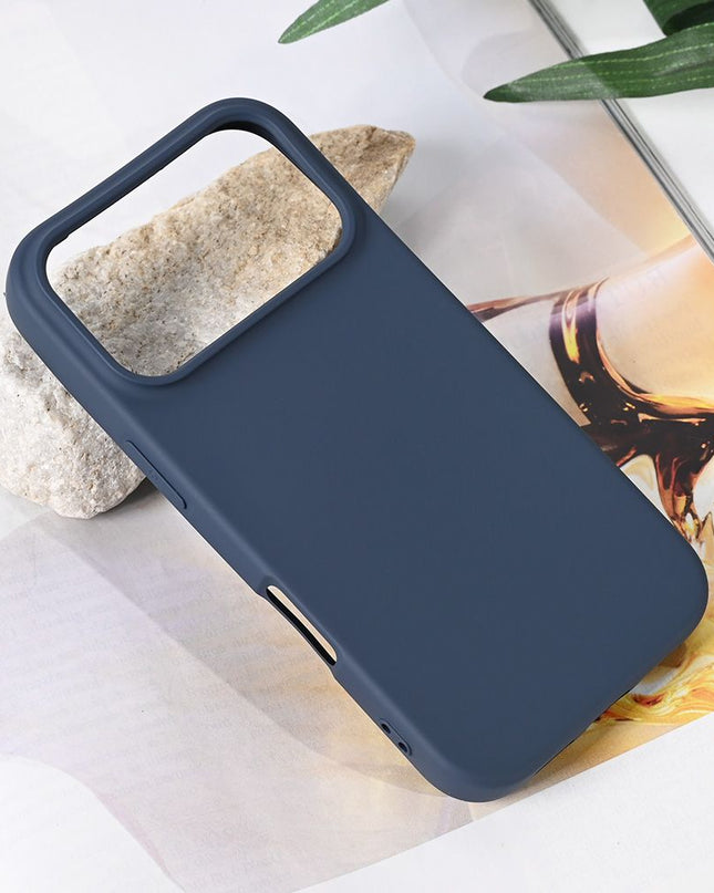 Maska za iPhone 17 Pro 6.3 tamno plava Teracell Soft Velvet