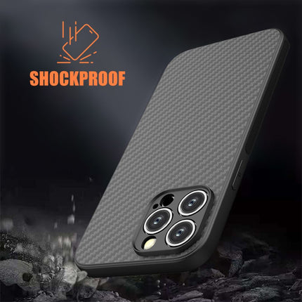 Maska za iPhone 17 6.3 crna Carbon fiber