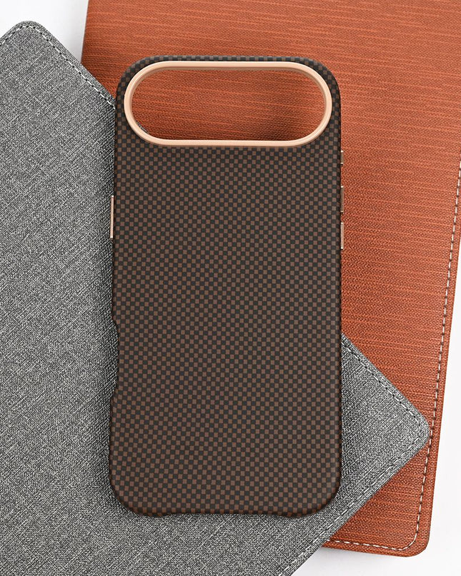 Maska za iPhone 17 Air 6.6 braon Magsafe Urban Cube