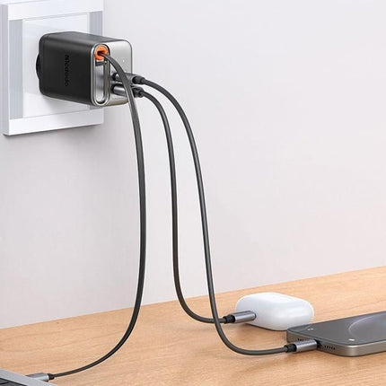 MCDODO CH-4100 ZIDNI PUNJAČ 67W 1C+1A GaN SA UGRAĐENIM KABLOM USB-C NA Izvlačenje 65cm