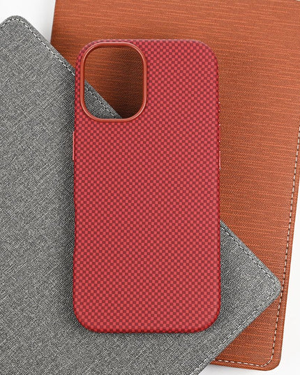 Maska za iPhone 17 6.3 crvena Magsafe Urban Cube