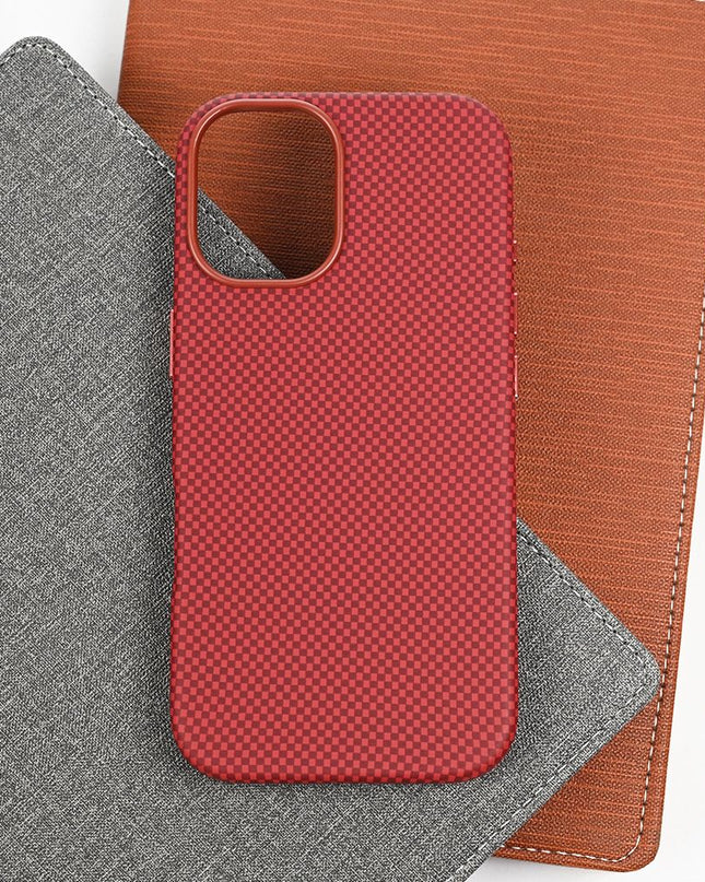 Maska za iPhone 17 6.3 crvena Magsafe Urban Cube