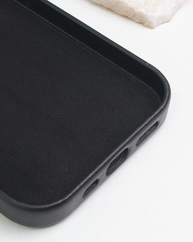 Torbica Beautiful Shine Leather iPhone 14 Plus 6.7 crna