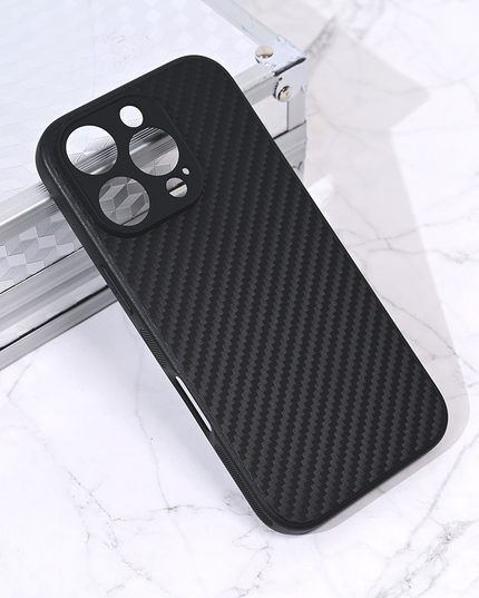 Torbica Carbon fiber za iPhone 16 Pro 6.3