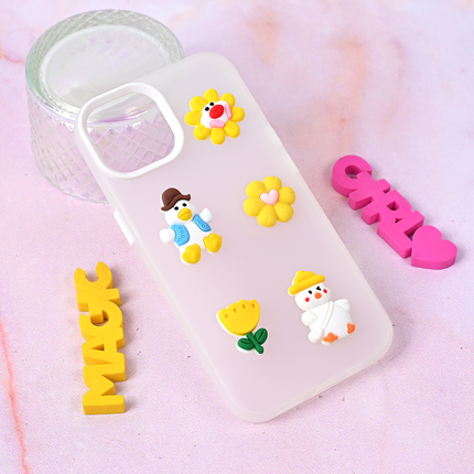 Torbica Cute za iPhone 13 6.1 bela