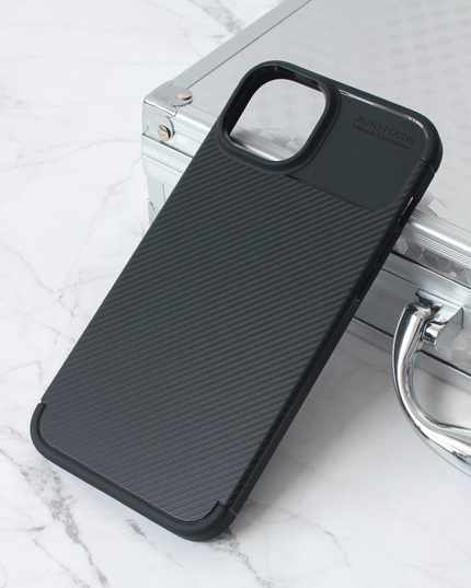 Torbica Defender Carbon za iPhone 15 Plus 6.7