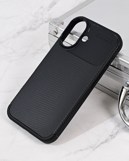 Torbica Defender Carbon za iPhone 16 6.1