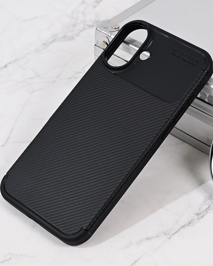 Torbica Defender Carbon za iPhone 16 Plus 6.7