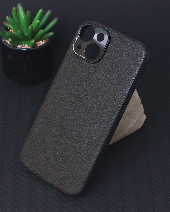 Maska Groove za iPhone 15 6.1 crna
