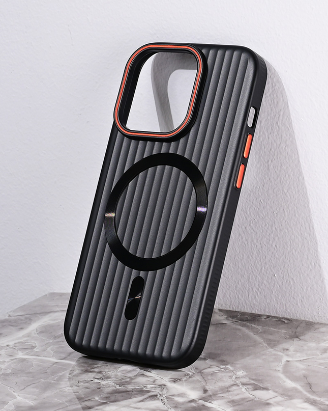 Torbica Magsafe Stripe za iPhone 13 Pro 6.1
