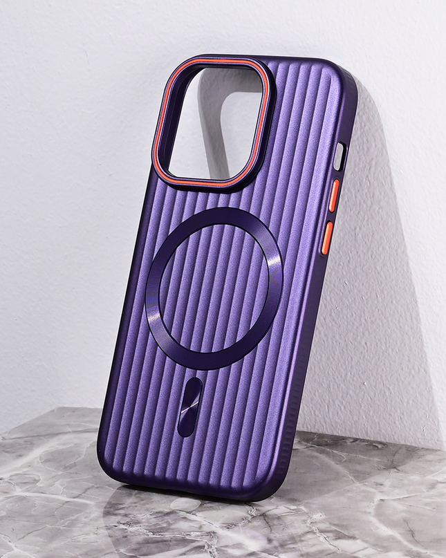 Torbica Magsafe Stripe za iPhone 13 Pro 6.1