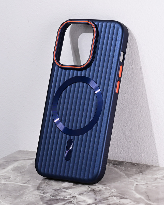 Torbica Magsafe Stripe za iPhone 13 Pro 6.1