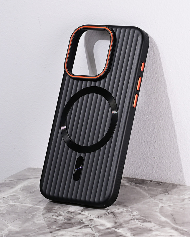 Torbica Magsafe Stripe za iPhone 15 Pro 6.1