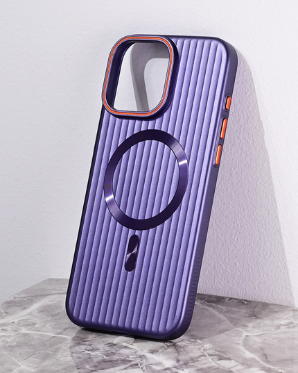 Torbica Magsafe Stripe za iPhone 16 Pro Max 6.9