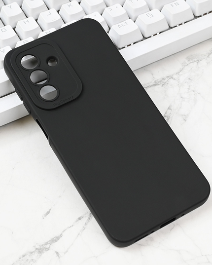 Torbica Silikon Pro Camera za Samsung A266B Galaxy A26 5G crna