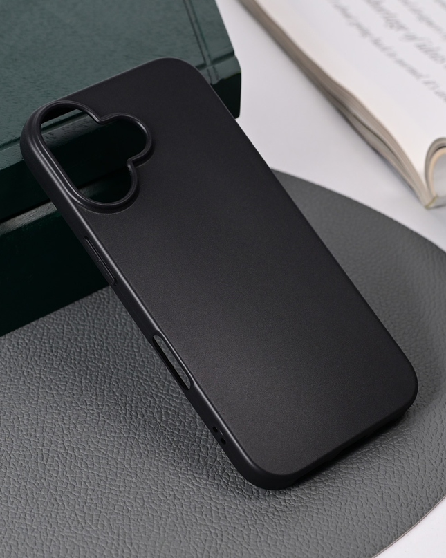 Torbica silikonska Skin za iPhone 16 6.1