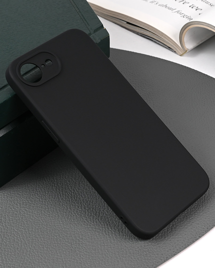 Torbica silikonska Skin za iPhone 16e 6.1 mat crna