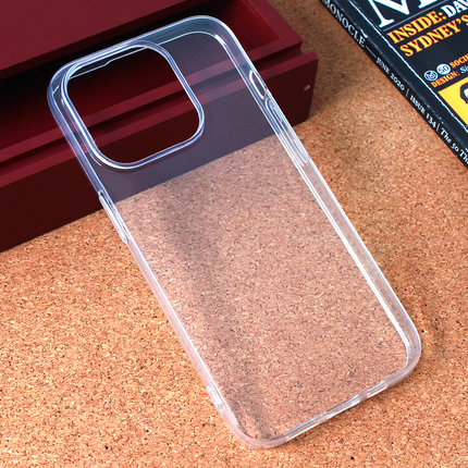 Torbica silikonska Ultra Thin za iPhone 15 Pro 6.1