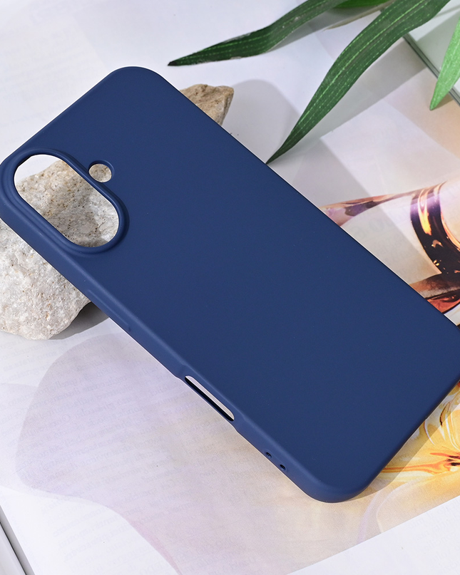 Torbica Teracell Soft Velvet za iPhone 16 6.1